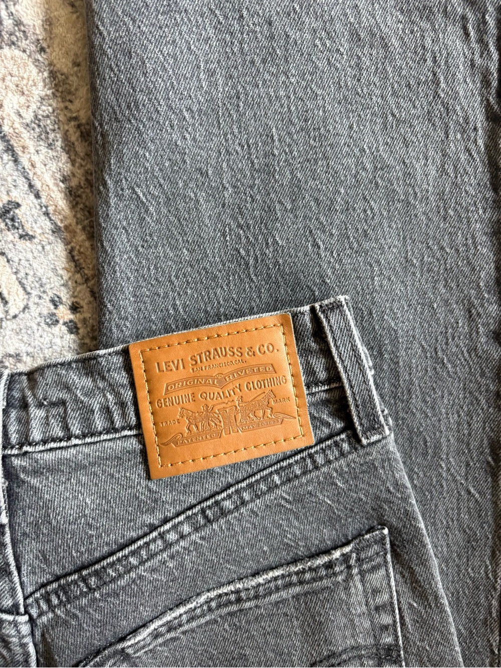 Levi’s premium ribcage straight ankle jeans die 24 black gray wash buttonfly - Picture 2 of 9